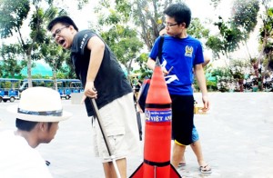 Học sinh Việt Anh tham gia cuộc thi "Bắn tên lửa nước"